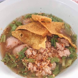 เกี๊ยวปลาต้มยำ