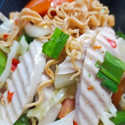 ยำหมูยอโคราช+ไวไว