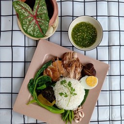 ข้าวขาหมูธรรมดา