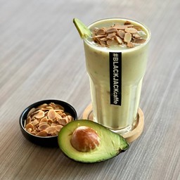 อะโวคาโด้อัลมอนด์ปั่น (Avocado Almond milk)