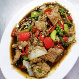 เนื้อวัวผัดพริกไทยดำ