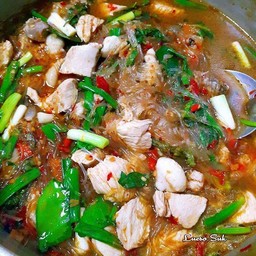 แกงไก่ใส่วุ้นเส้น