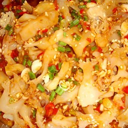 แมงกระพรุนซอสงา 香辣麻油海蜇丝