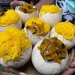 ข้าวหลามมะพร้าวอ่อน