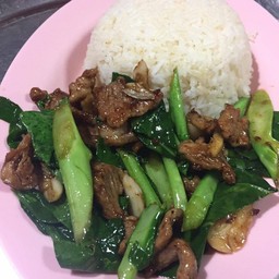 ข้าว คะน้าหมูทอด