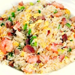 ข้าวผัดหยางโจว 扬洲炒饭