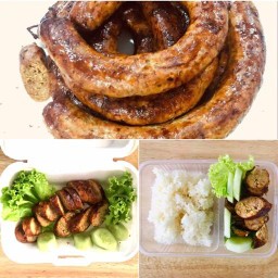 ไส้อั่วสมุนไพรสูตรแม่เสาวรส หมู่บ้านแพนนาเซียวิลล์ ชลบุรี