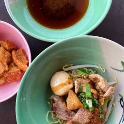 คัมดิ ก๋วยเตี๋ยว ปทุมธานี