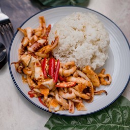 ปลาหมึกผัดไข่เค็ม