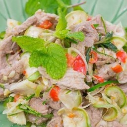 ยำหมูมะเขือเปราะ