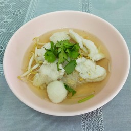 ก๋วยเตี๋ยวปลาสดเต้าเจี้ยว