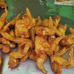 ไก่ทอดนิดหน่อย