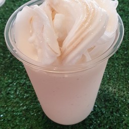 มะพร้าวปั่นนมสด