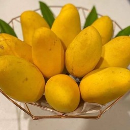 มะม่วงน้ำดอกไม้ 0.6 กิโลกรัม(6ขีด)