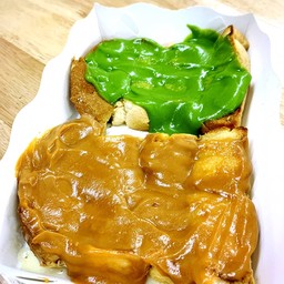 ขนมปังปิ้ง 2 แผ่น  สังขยาชาไทย - สังขยาใบเตย