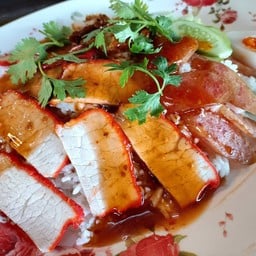 ข้าวหมูแดง