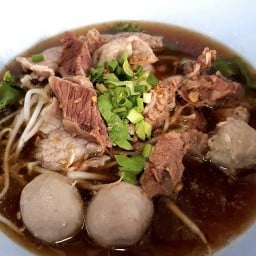 ลองชิม อาหารตามสั่ง ตลาดข้างโรงงาน CP