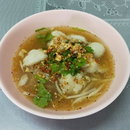 ก๋วยเตี๋ยวปลาต้มยำ