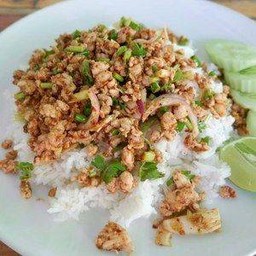 ข้าวลาบหมูสับ