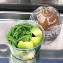 ขนมหวานแม่ไก่แจ้ สูตรโบราณ ( ตลาดนัดแม่บุญมา )