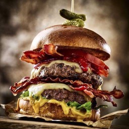 OverSize Cheese Burger (Halal) [ ออกอีเว้นท์ นอกสถานที่]
