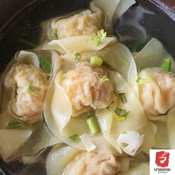 เกี๊ยวกุ้งรวมน้ำใส