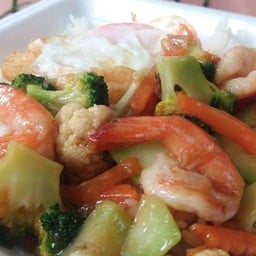 ผัดดอกกะหล่ำ&บ็อคโคลี่กุ้งสด