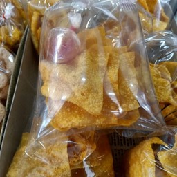 เกี๊ยวทอดมีน้ำจิ้มไก่