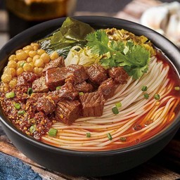 [โปรโมชัน] เส้นหมี่หมูสับ+เส้นหมี่เนื้อวัว จากราคาปกติ 218 บาท เหลือเพียง 213 บา