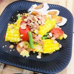 ตำข้าวโพดไข่เค็ม