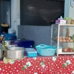 แซ่บอีหลีไส้กรอกย่าง หน้าโรงฆ่าสัตย์