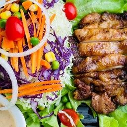 46.สลัดไก่ย่างน้ำสลัดงาญี่ปุ่น Grilled Chicken Salad with Japanese Sesame Dressing