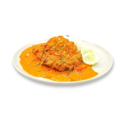 ข้าวซอสพะแนงหมูทอดทงคัตสึ