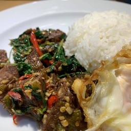 ข้าวกระเพราเนื้อฮ่องกง