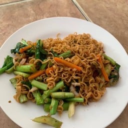 ลุงป๋อยอาหารตามสั่ง