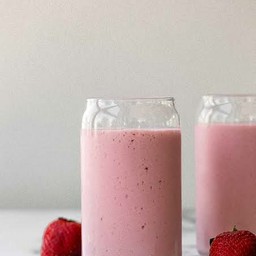 Strawberry Yogurt Smoothie