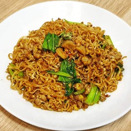 ผัดมาม่า