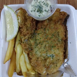 สเต็กปลาดอลี่ทอด ซอสครีมมะนาว