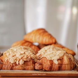 Almond Croissant