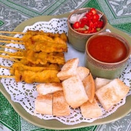 หมูสะเต๊ะ เนื้อสะเต๊ะ นายตั้ง พร้อมพงศ์