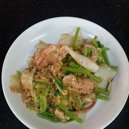 สุกี้แห้ง