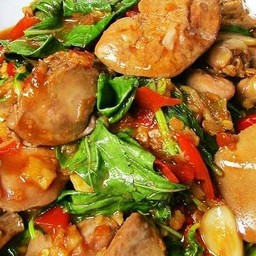 กระเพราเครื่องไนไก่