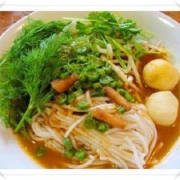 ขนมจีนน้ำยาป่า