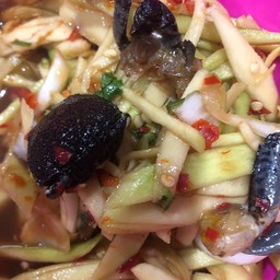 ตำมะม่วงปูดำ