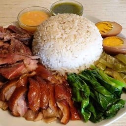 ขาหมูอ.อั๋นจัมโบ้