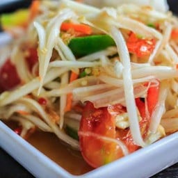 3 ฟอ ส้มตำ ยำ ลาบ