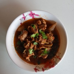 แกงอ่อมไก่