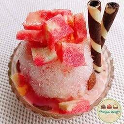 น้ำแข็งไส ขนมหวาน บ้านของกินแม่เฒ่า