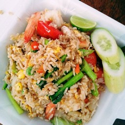 ข้าวผัดหมู,ไก่