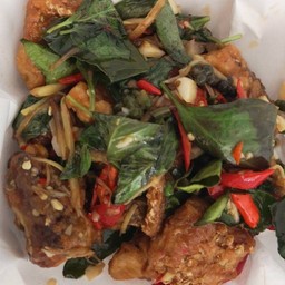 เนื้อปลาผัดฉ่า, ผัดพริกไทยดำ, ทอดน้ำปลา, ผัดผงกะหรี่ราดข้าว